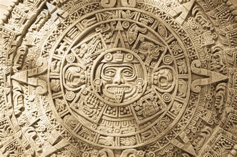  「太陽と月」：古代メキシコ文明における光と闇のダンス